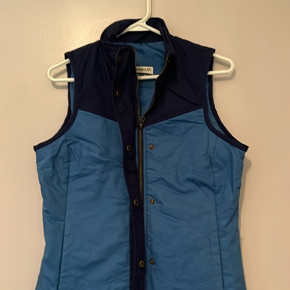 Magellan Outdoors Blue Quilted Vest for Outdoor Adventures SMALL - Picture 4 of 7